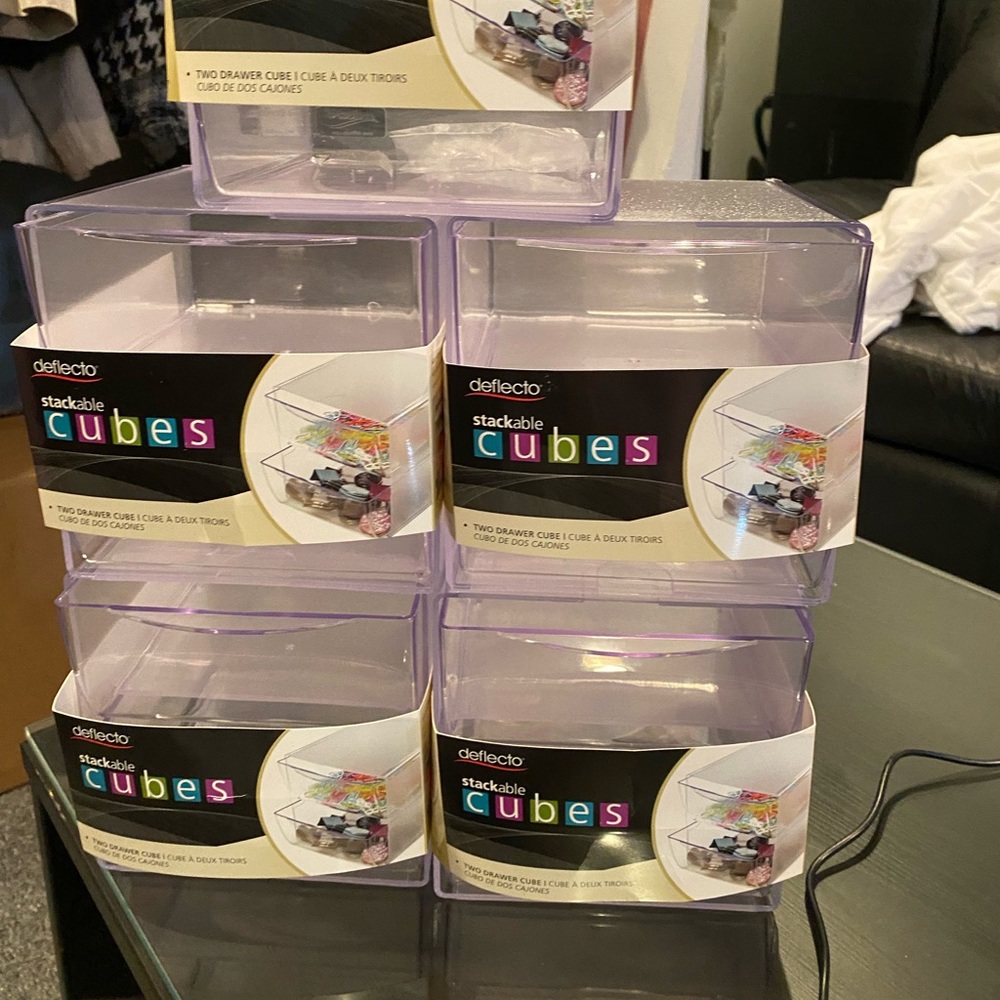 NWT Deflecto stackable Cubes